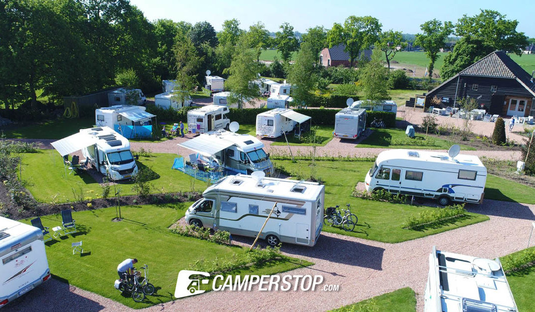 Welke campings kan ik bezoeken in Nederland?